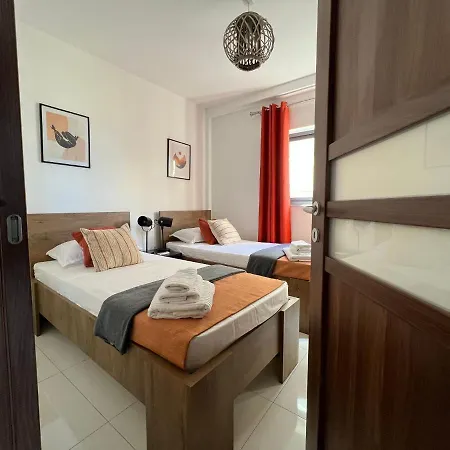 Brand New 2 Mins From Seafront *