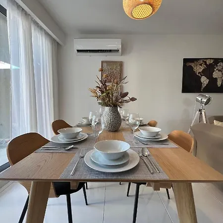 New 2 Mins From Seafront 圣保罗湾城