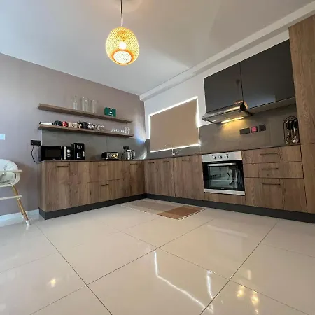 Apartman New 2 Mins From Seafront