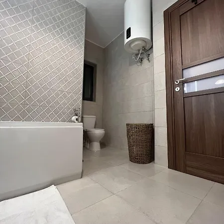 شقة Brand New 2 Mins From Seafront *