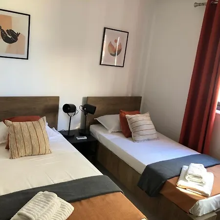 Brand New 2 Mins From Seafront شقة