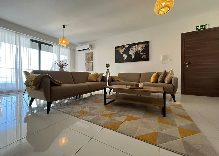 New 2 Mins From Seafront St Paul's Bay